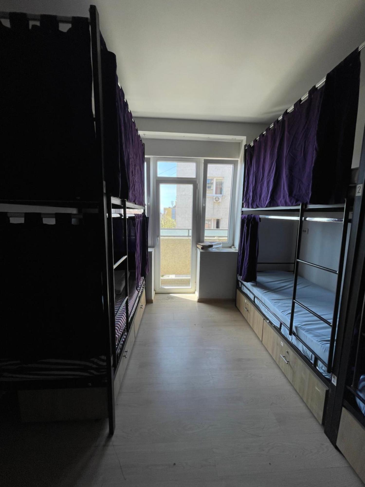 פרישטינה Newborn Comfort Hostel The Biggest Hostel Of Town With Best Location מראה חיצוני תמונה