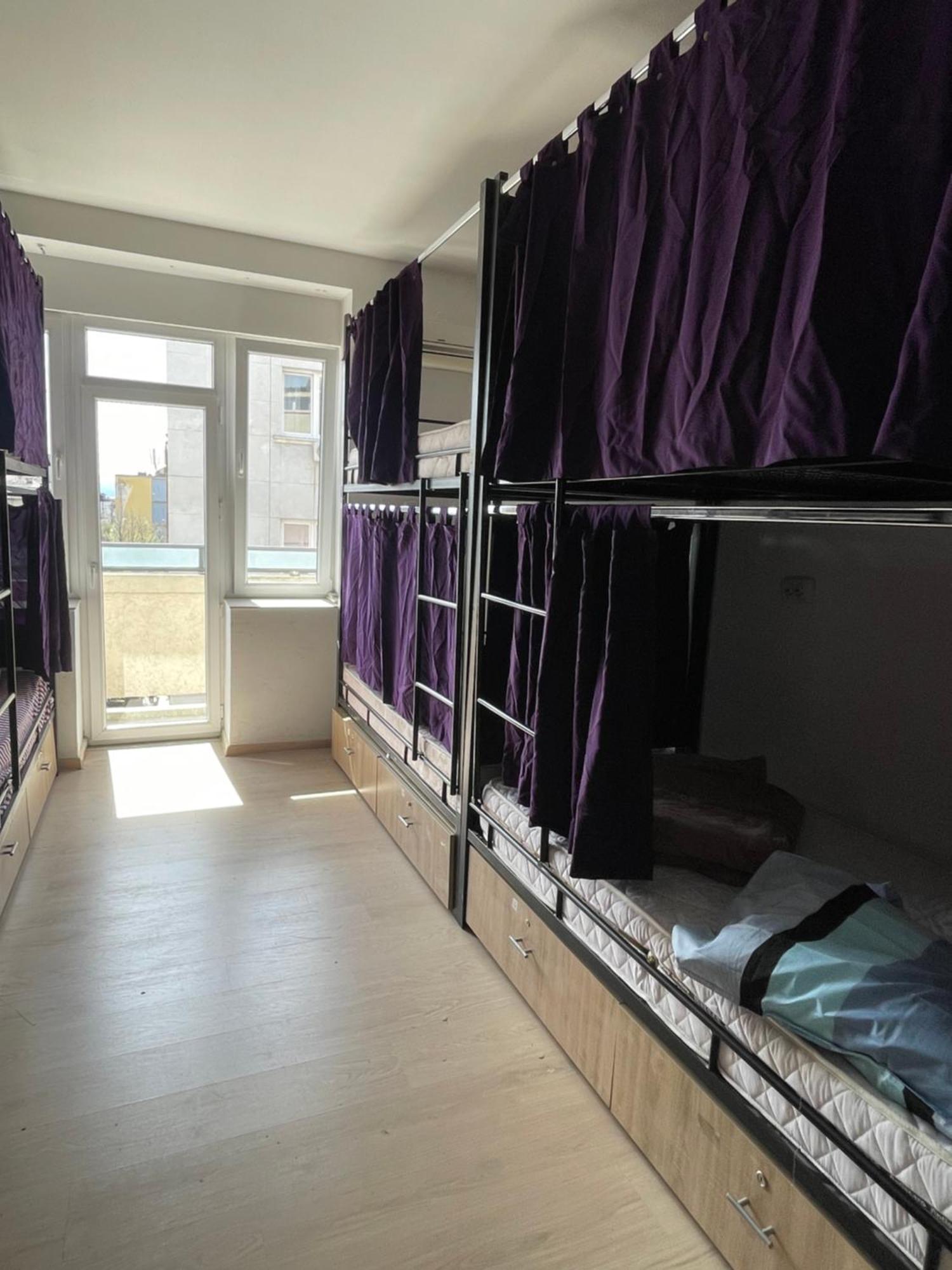 פרישטינה Newborn Comfort Hostel The Biggest Hostel Of Town With Best Location מראה חיצוני תמונה
