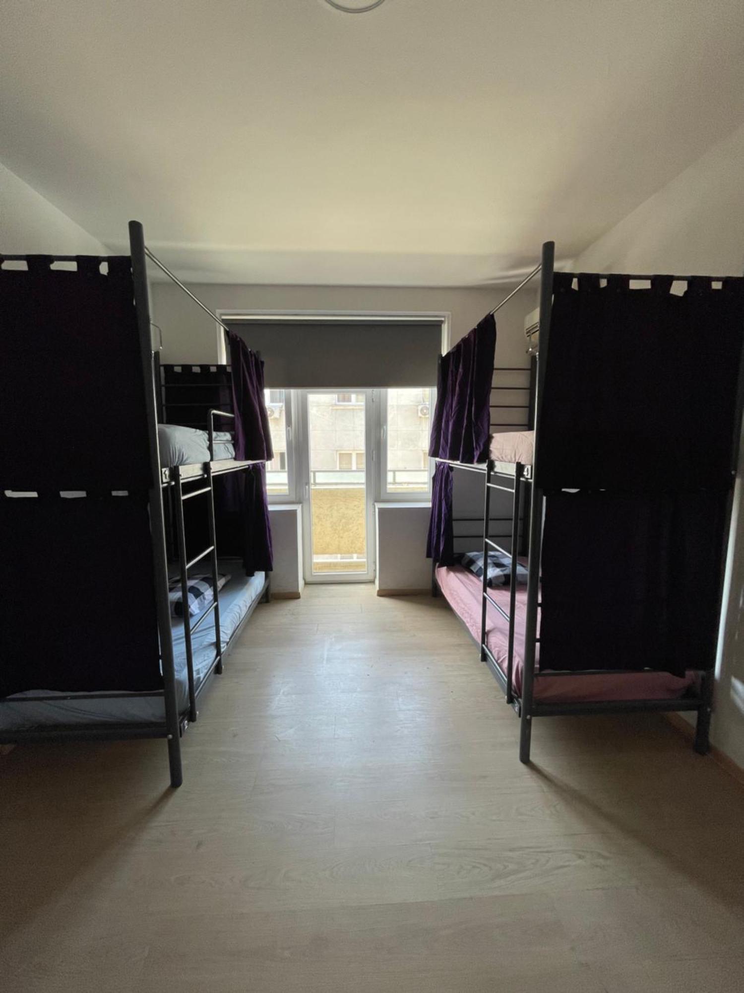 פרישטינה Newborn Comfort Hostel The Biggest Hostel Of Town With Best Location מראה חיצוני תמונה