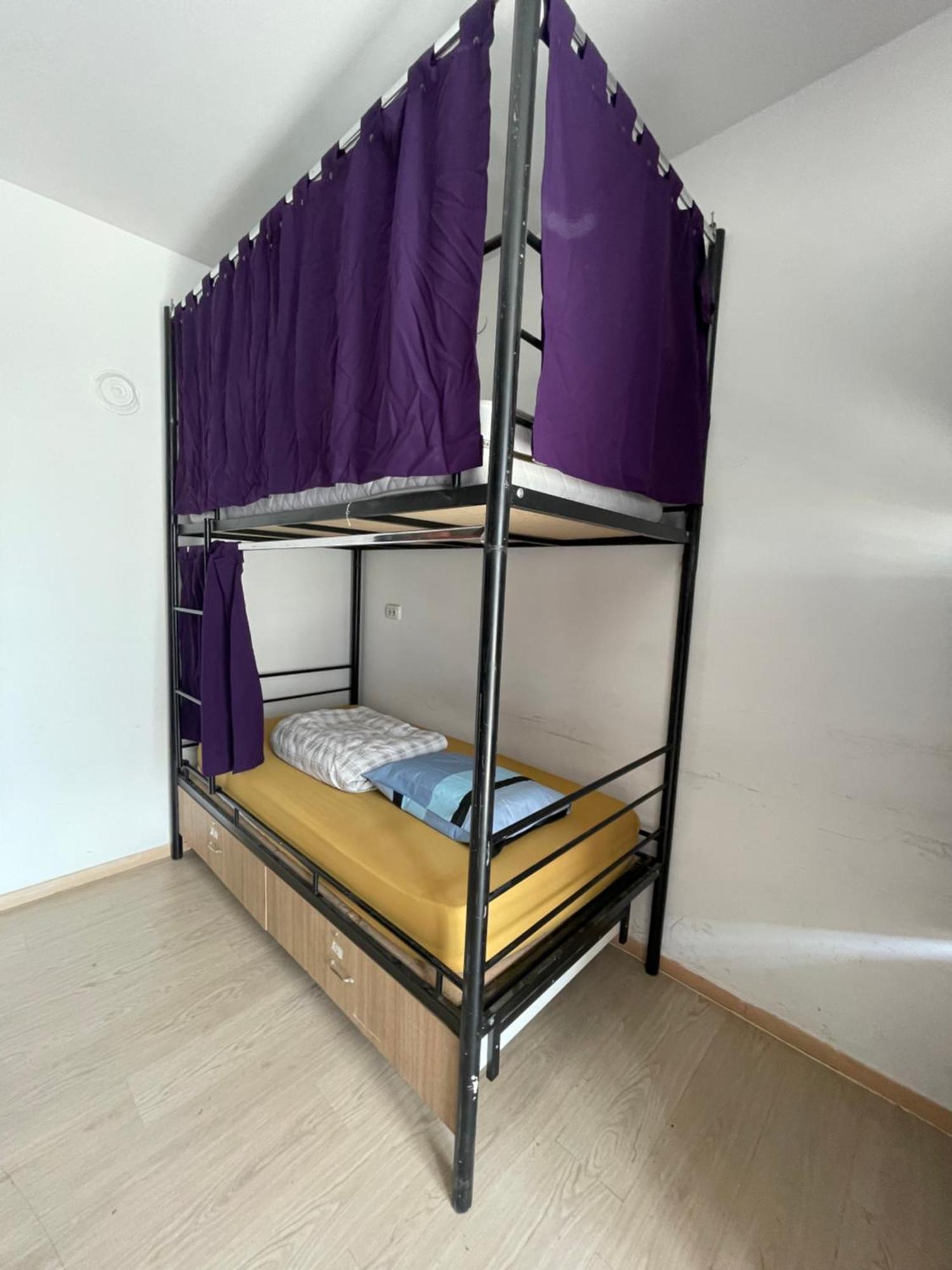 פרישטינה Newborn Comfort Hostel The Biggest Hostel Of Town With Best Location מראה חיצוני תמונה