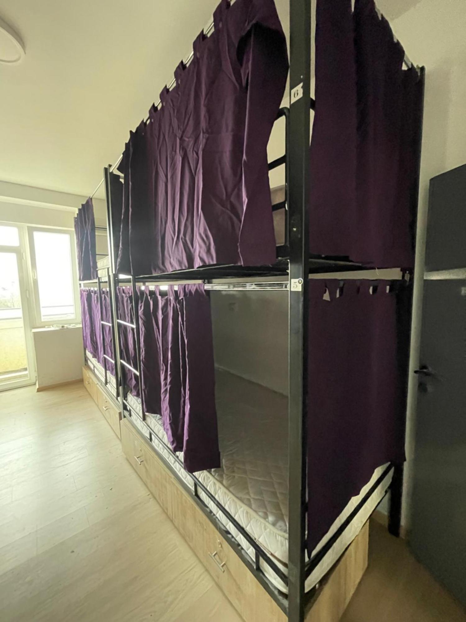 פרישטינה Newborn Comfort Hostel The Biggest Hostel Of Town With Best Location מראה חיצוני תמונה
