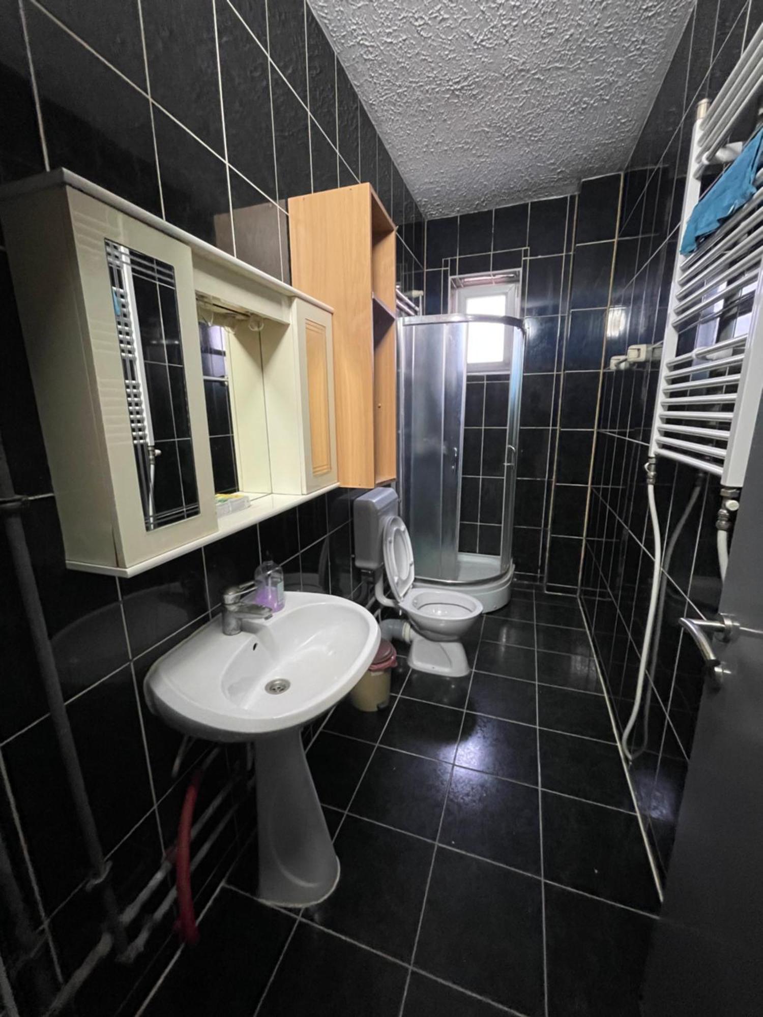 פרישטינה Newborn Comfort Hostel The Biggest Hostel Of Town With Best Location מראה חיצוני תמונה